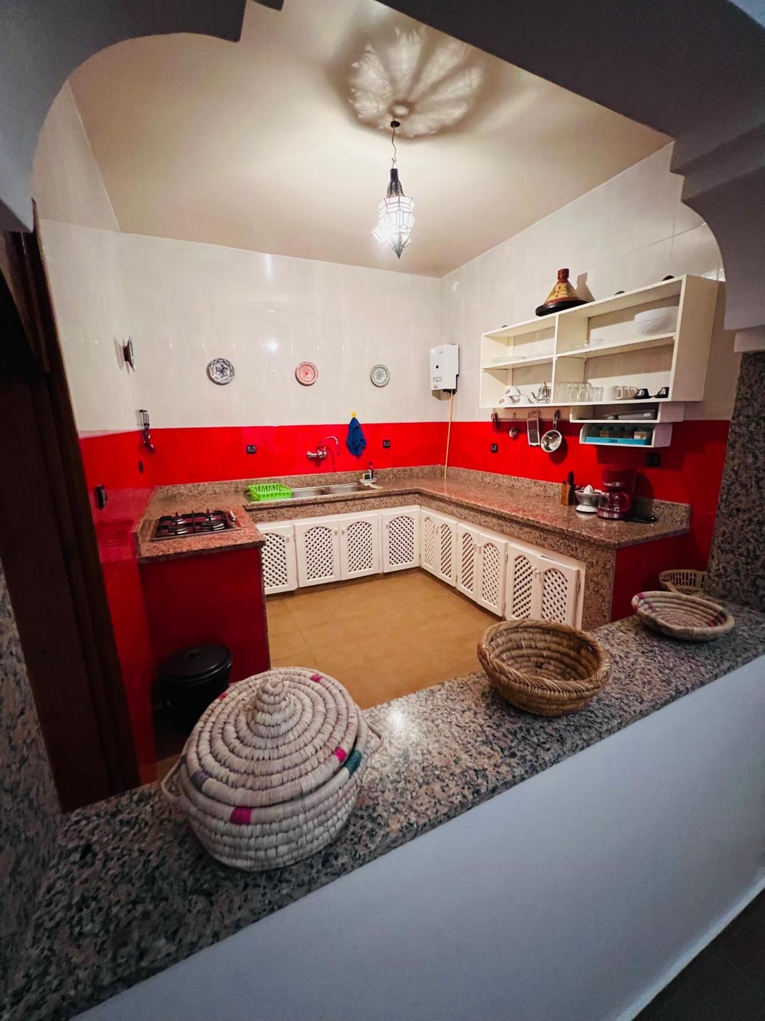 Zakar Apartments Mirleft Eksteriør billede